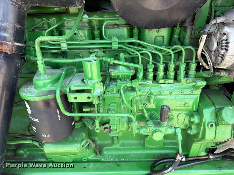 image for item ED5183 1992 John Deere 4760 tractor