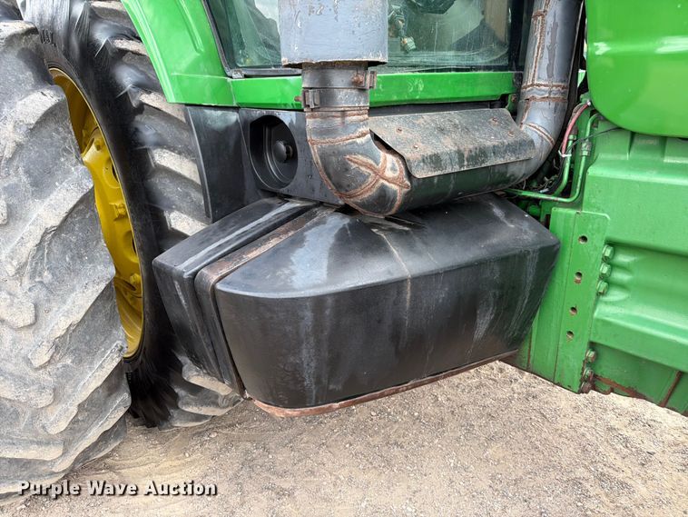image for item ED5184 2004 John Deere 8320 MFWD tractor