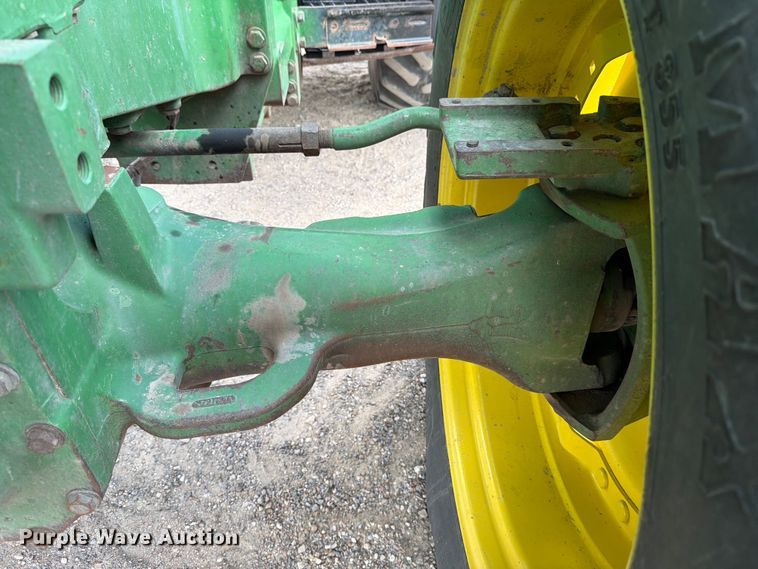 image for item ED5184 2004 John Deere 8320 MFWD tractor
