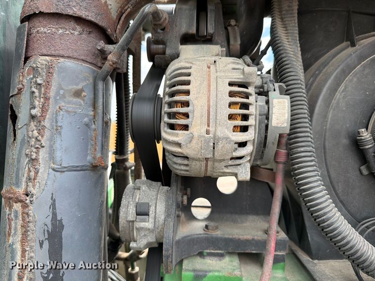 image for item ED5184 2004 John Deere 8320 MFWD tractor