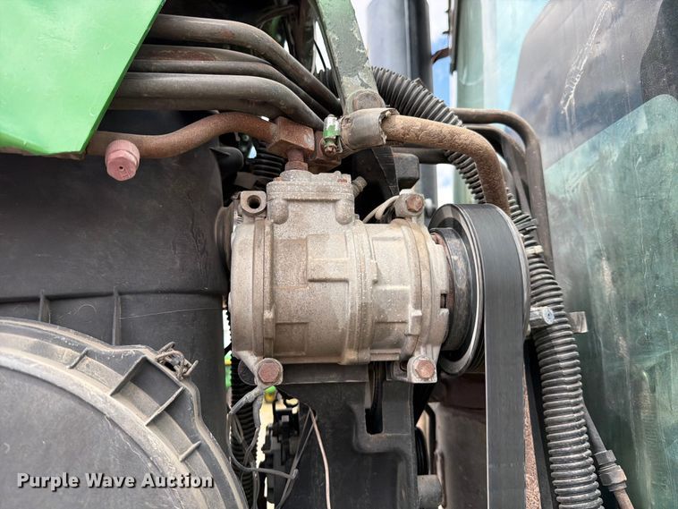 image for item ED5184 2004 John Deere 8320 MFWD tractor