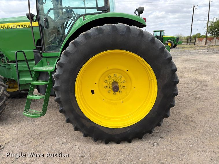 image for item ED5184 2004 John Deere 8320 MFWD tractor