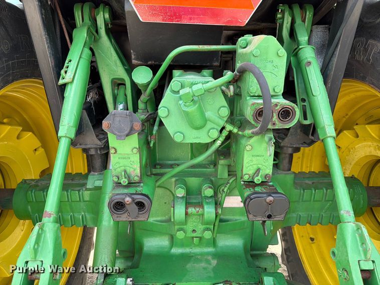 image for item ED5185 1994 John Deere 4760 MFWD tractor