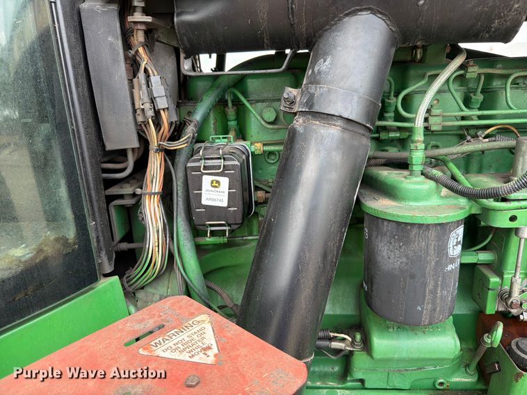 image for item ED5185 1994 John Deere 4760 MFWD tractor