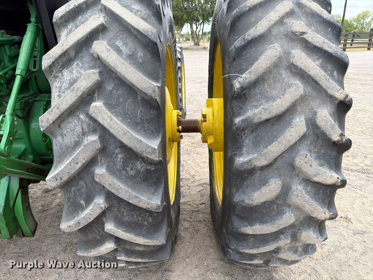 image for item ED5185 1994 John Deere 4760 MFWD tractor