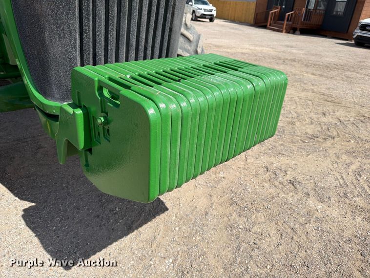 image for item ED5186 2005 John Deere 8220 MFWD tractor