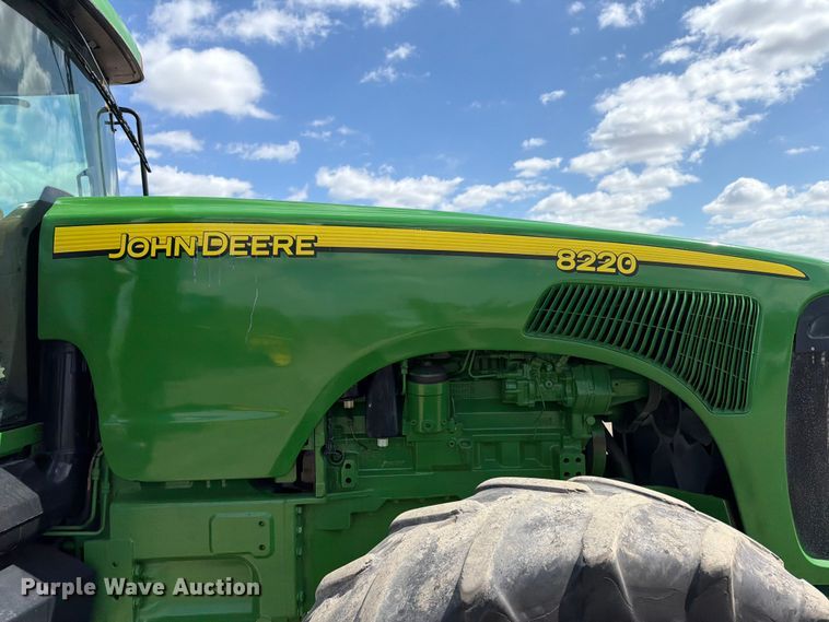 image for item ED5186 2005 John Deere 8220 MFWD tractor