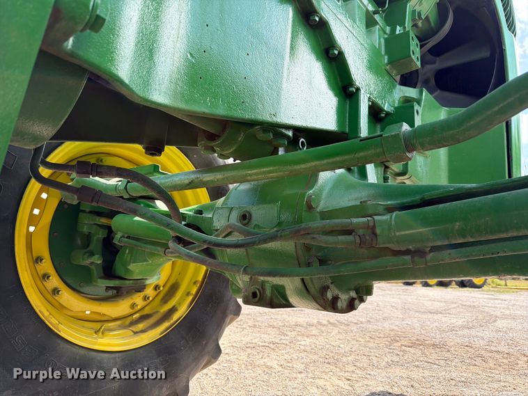 image for item ED5186 2005 John Deere 8220 MFWD tractor