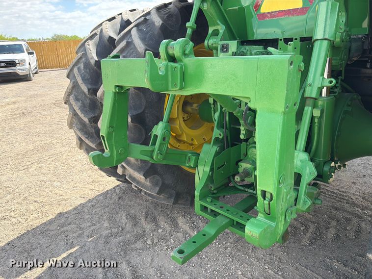 image for item ED5186 2005 John Deere 8220 MFWD tractor