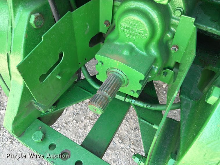 image for item ED5186 2005 John Deere 8220 MFWD tractor