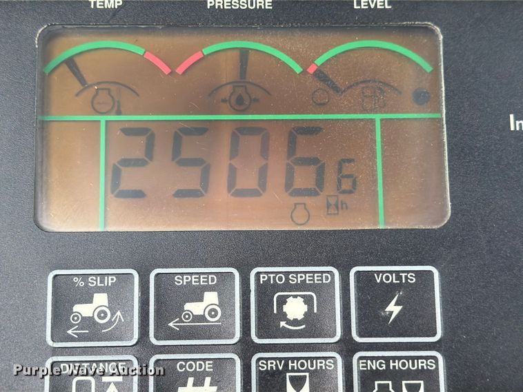 image for item ED5186 2005 John Deere 8220 MFWD tractor