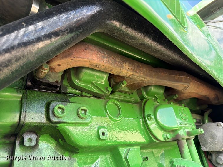 image for item ED5186 2005 John Deere 8220 MFWD tractor