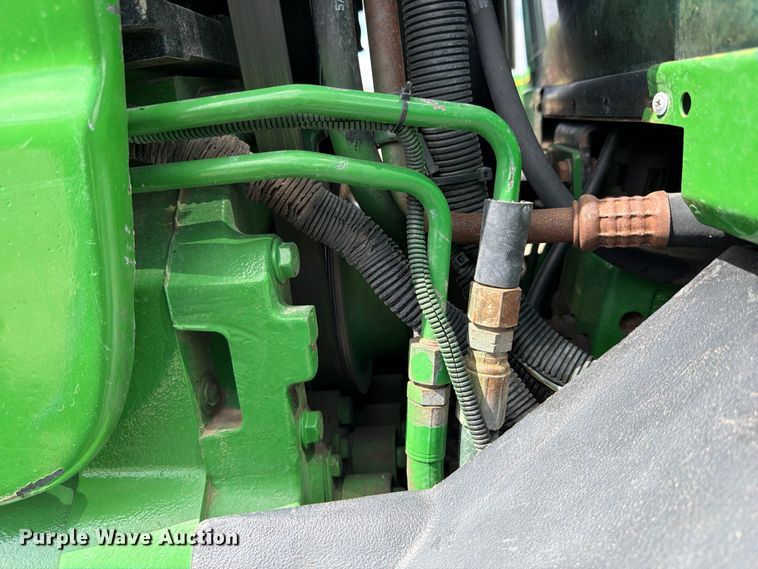 image for item ED5186 2005 John Deere 8220 MFWD tractor
