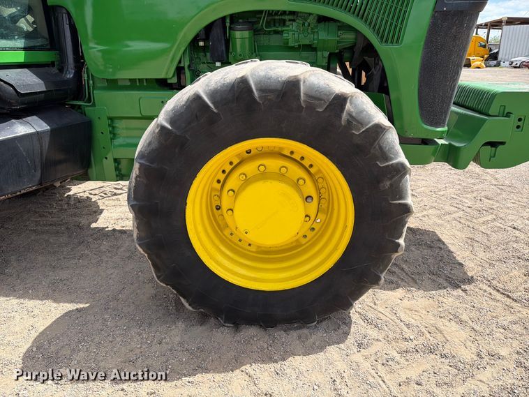 image for item ED5186 2005 John Deere 8220 MFWD tractor