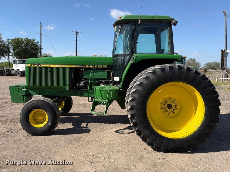 image for item ED5187 1993 John Deere 4760 tractor