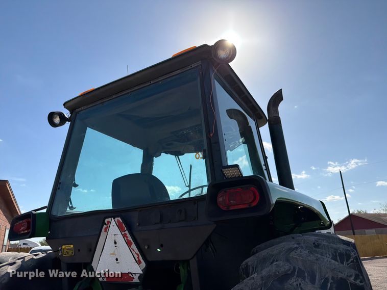 image for item ED5187 1993 John Deere 4760 tractor