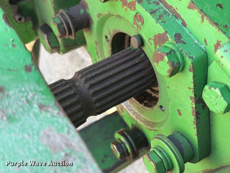 image for item ED5187 1993 John Deere 4760 tractor