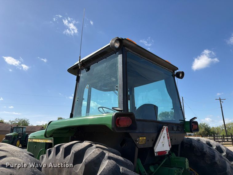 image for item ED5187 1993 John Deere 4760 tractor