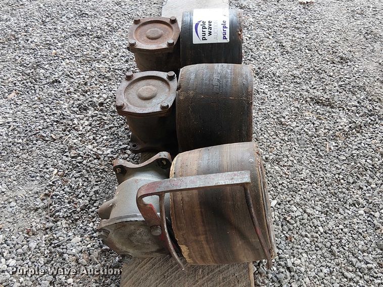 image for item EE5209 (3) tractor belt pullies 