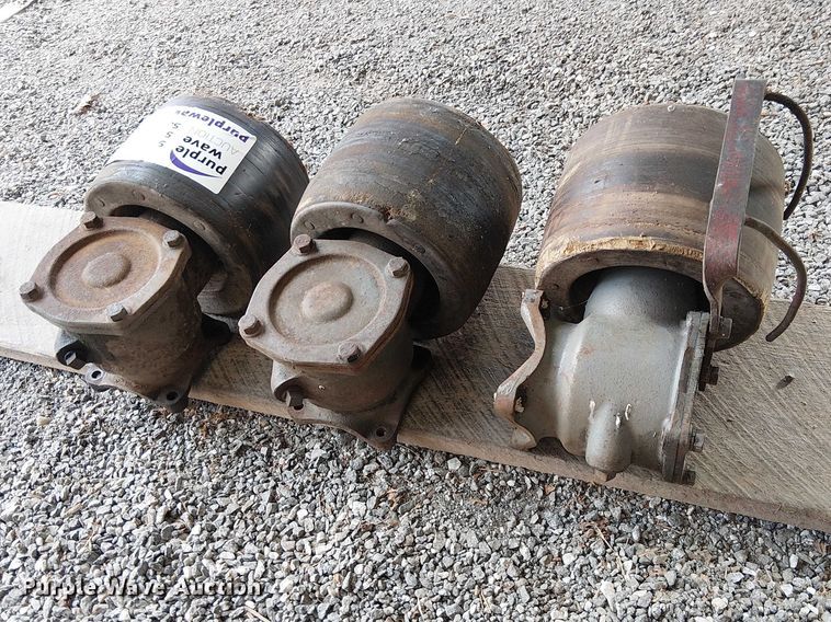 image for item EE5209 (3) tractor belt pullies 