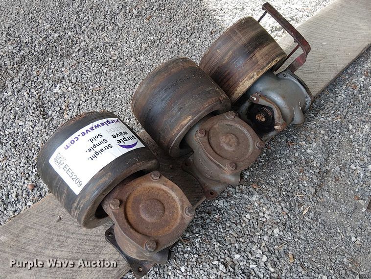 image for item EE5209 (3) tractor belt pullies 