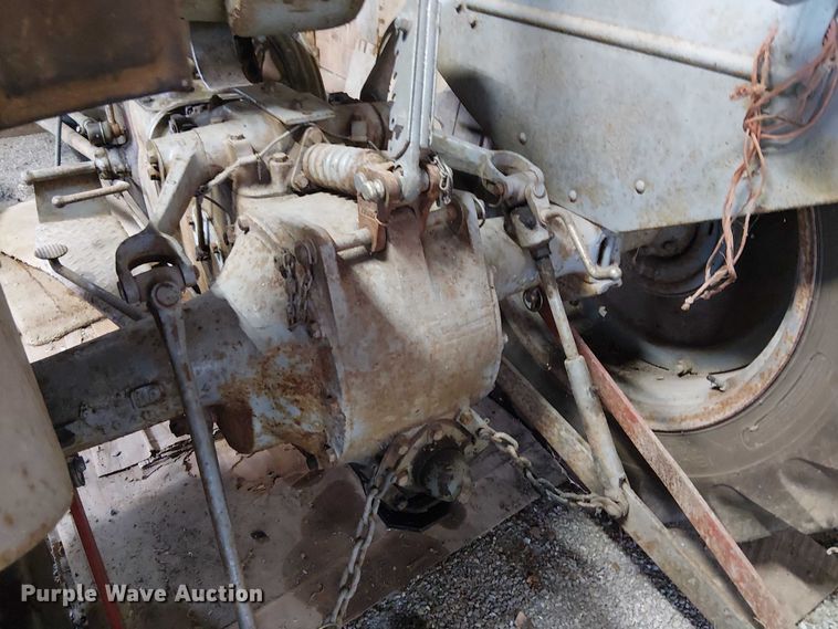 image for item EE5210 1950 Ferguson TO20 tractor