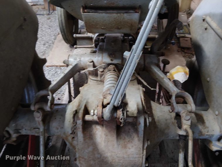 image for item EE5210 1950 Ferguson TO20 tractor