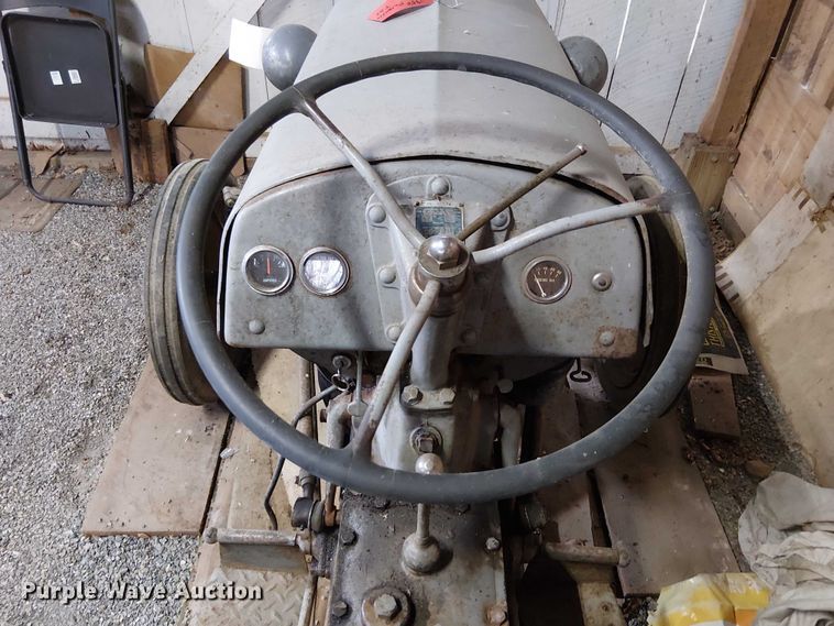 image for item EE5210 1950 Ferguson TO20 tractor