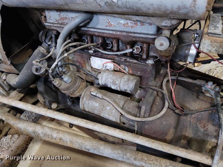 image for item EE5210 1950 Ferguson TO20 tractor