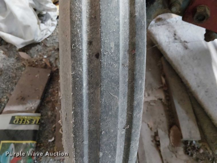 image for item EE5210 1950 Ferguson TO20 tractor