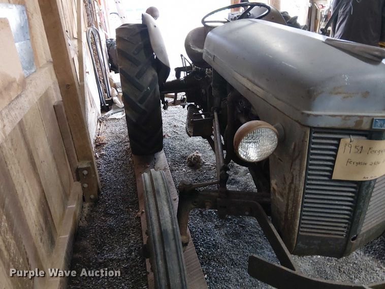 image for item EE5211 1951 Ferguson TO20 tractor
