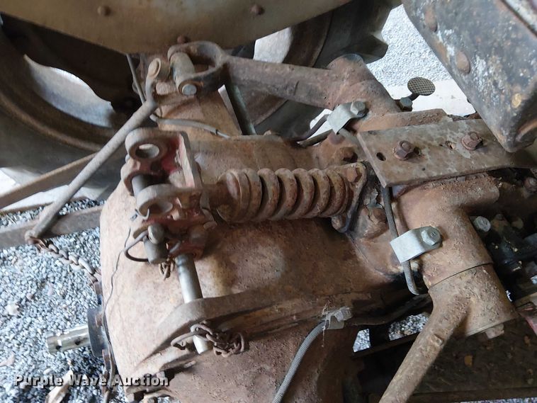 image for item EE5211 1951 Ferguson TO20 tractor