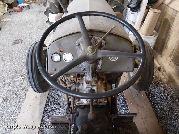 image for item EE5211 1951 Ferguson TO20 tractor