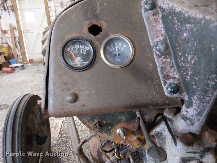 image for item EE5211 1951 Ferguson TO20 tractor