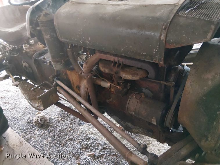 image for item EE5211 1951 Ferguson TO20 tractor
