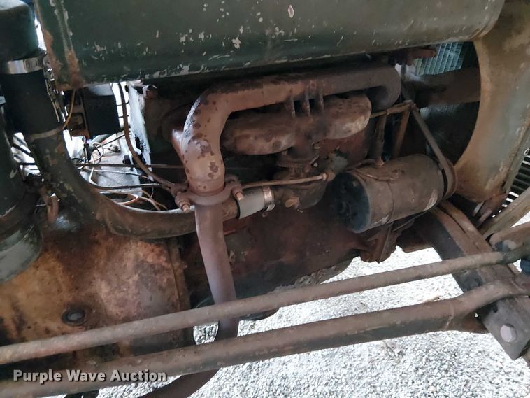 image for item EE5211 1951 Ferguson TO20 tractor