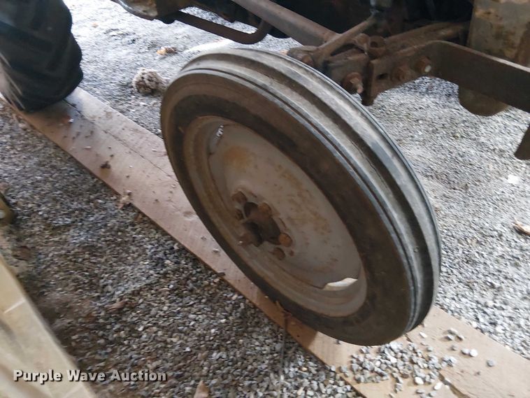 image for item EE5211 1951 Ferguson TO20 tractor