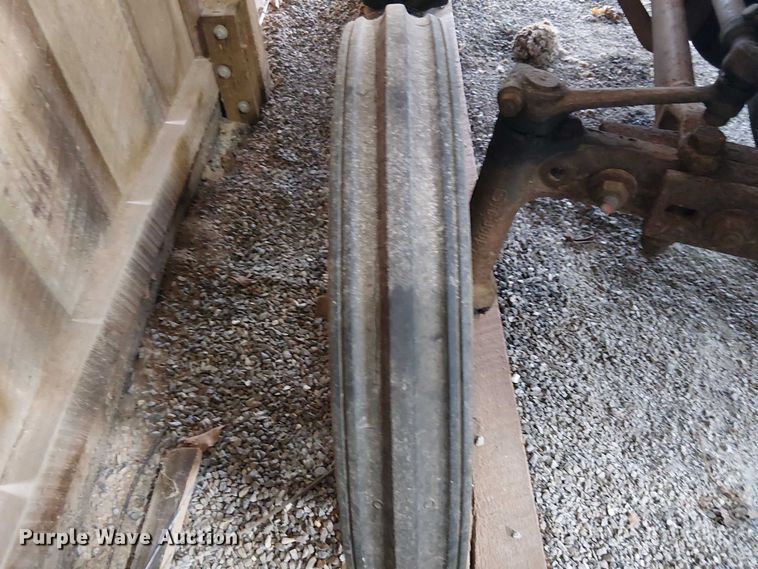 image for item EE5211 1951 Ferguson TO20 tractor