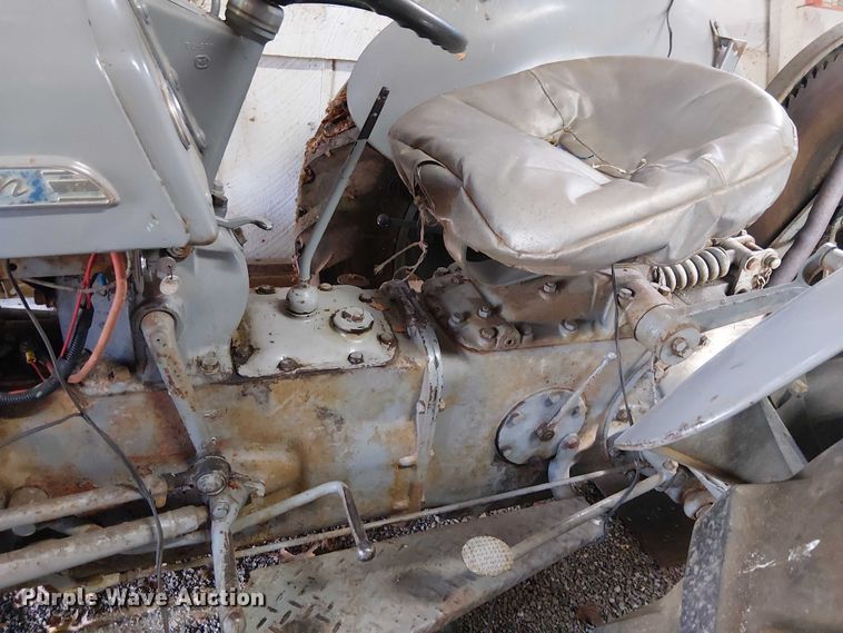 image for item EE5212 1950 Ferguson T020 tractor