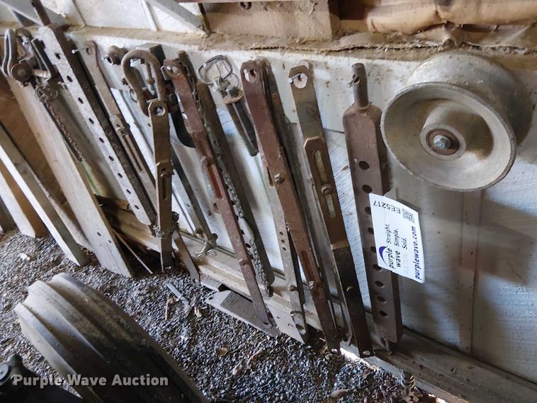 image for item EE5217 Tractor parts