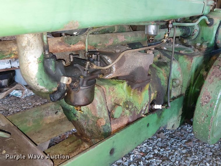 image for item EE7972 John Deere H tractor