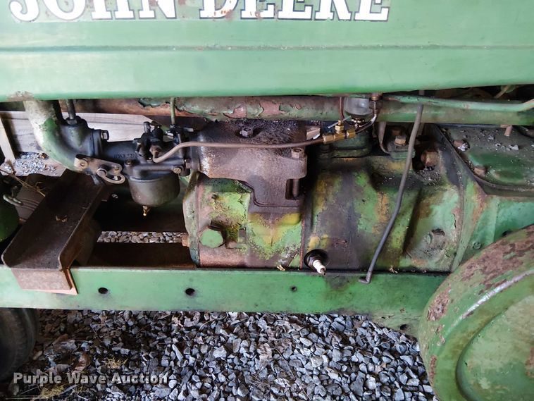 image for item EE7972 John Deere H tractor
