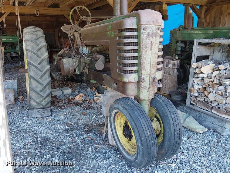 image for item EE7974 John Deere Model B tractor
