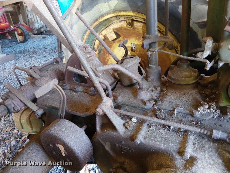 image for item EE7974 John Deere Model B tractor