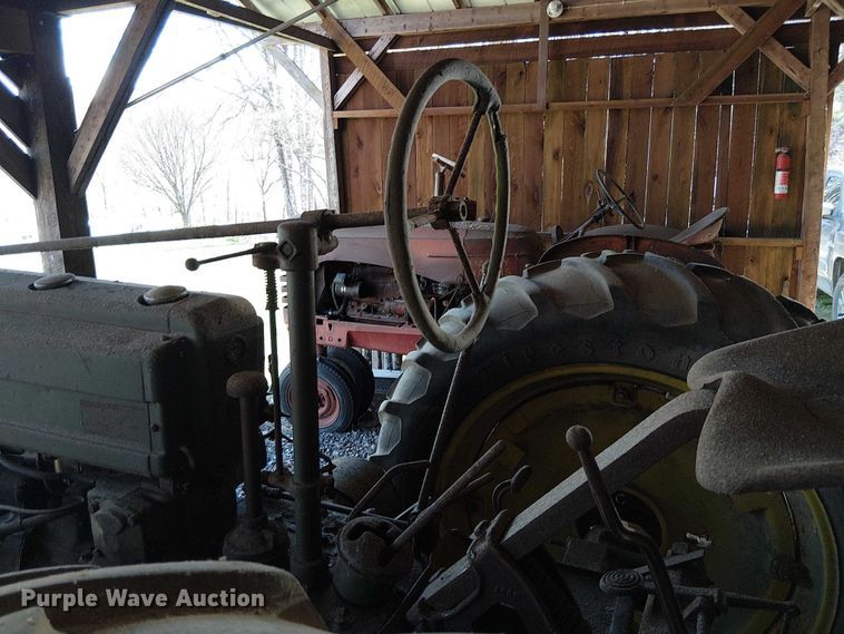 image for item EE7974 John Deere Model B tractor