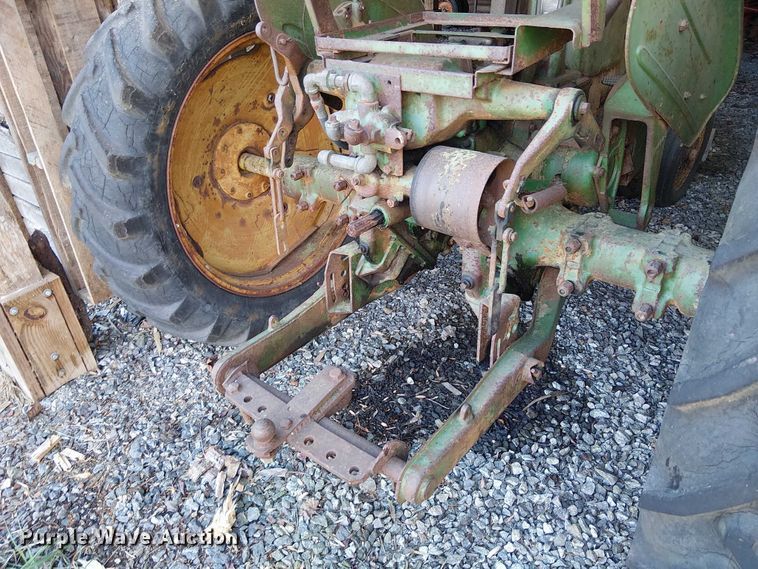 image for item EE7975 John Deere MT tractor