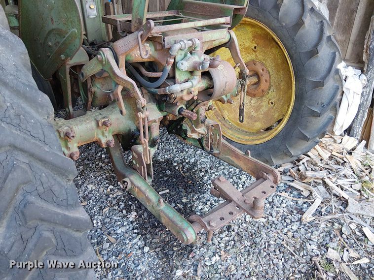 image for item EE7975 John Deere MT tractor