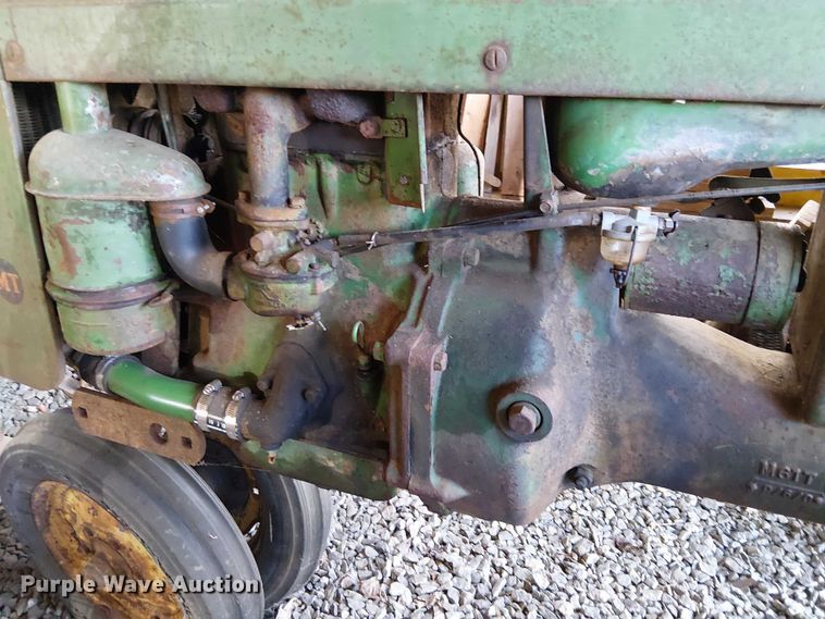 image for item EE7975 John Deere MT tractor