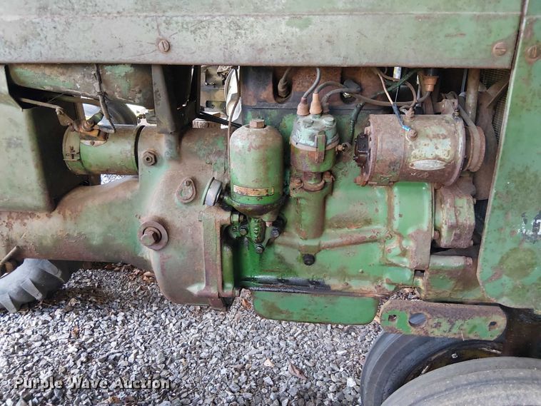 image for item EE7975 John Deere MT tractor