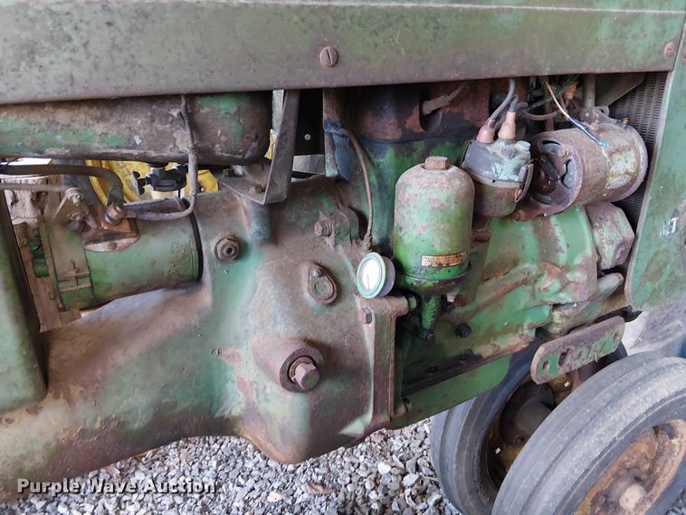 image for item EE7975 John Deere MT tractor